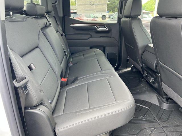 Photo of 2025 Summit White Chevrolet Silverado 1500