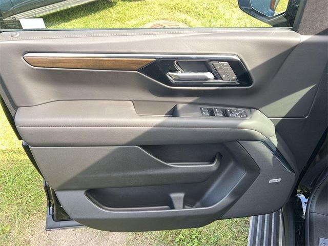 Photo of 2025 Black Chevrolet Tahoe