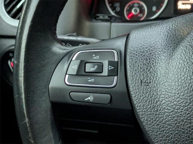 Photo of 2016 Blue Volkswagen Tiguan