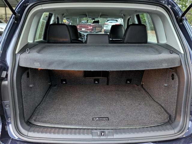 Photo of 2016 Blue Volkswagen Tiguan
