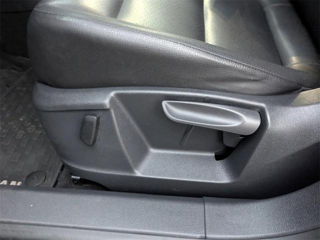 Photo of 2016 Blue Volkswagen Tiguan