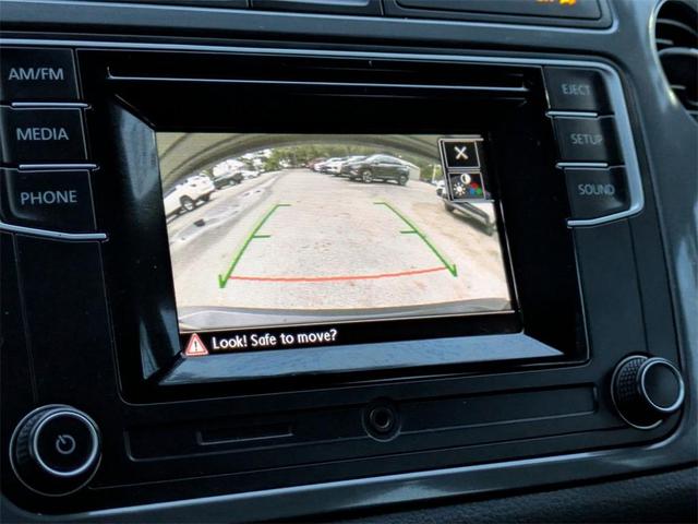 Photo of 2016 Blue Volkswagen Tiguan