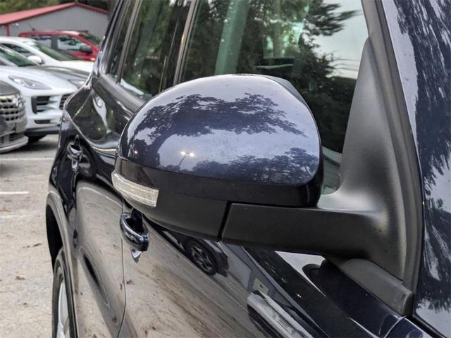 Photo of 2016 Blue Volkswagen Tiguan