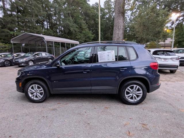 Photo of 2016 Blue Volkswagen Tiguan