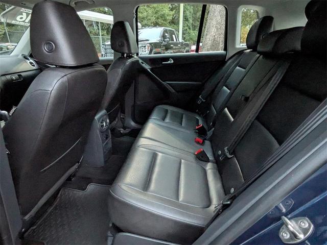 Photo of 2016 Blue Volkswagen Tiguan