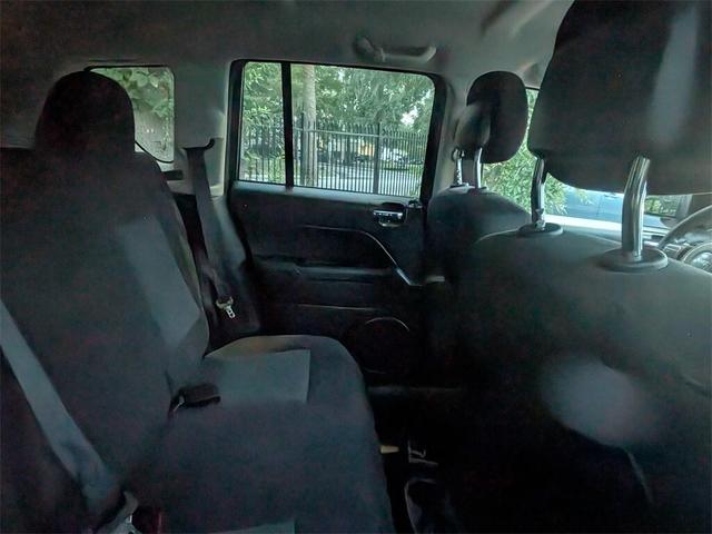 Photo of 2014 Black Jeep Compass