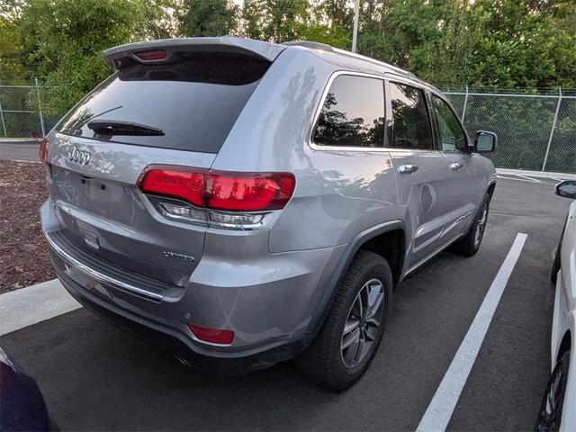Photo of 2020 Silver Jeep Grand Cherokee