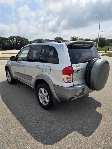Photo of 2001 Silver Toyota RAV4