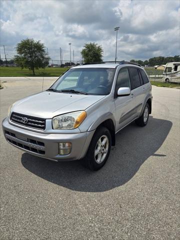 Photo of 2001 Silver Toyota RAV4