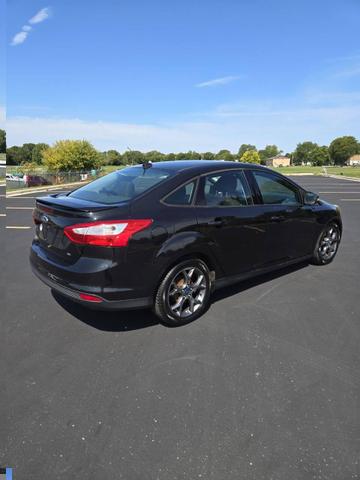 Photo of 2012 Black Ford Focus