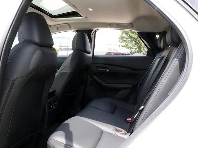 Photo of 2025 Snowflake White Pearl Mazda CX-30