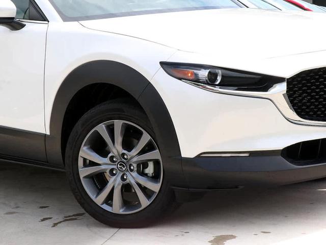 Photo of 2025 Snowflake White Pearl Mazda CX-30