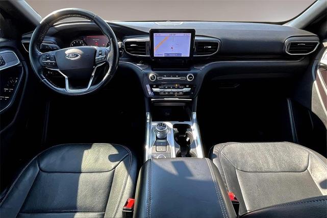 Photo of 2020 Gray Metallic Ford Explorer
