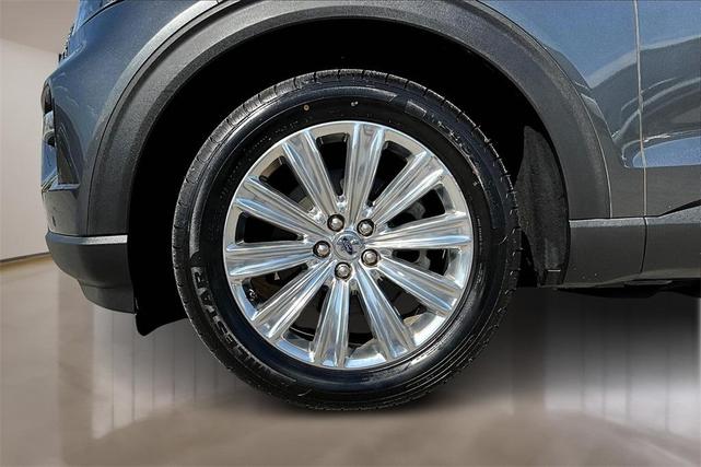 Photo of 2020 Gray Metallic Ford Explorer