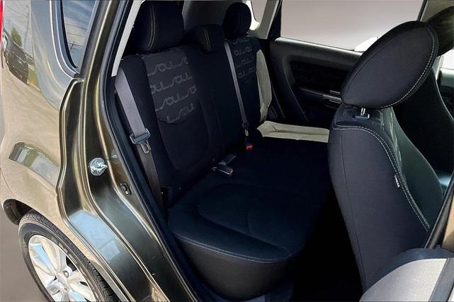Photo of 2013 Moss Green Metallic Kia Soul