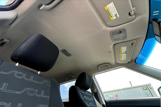 Photo of 2013 Moss Green Metallic Kia Soul