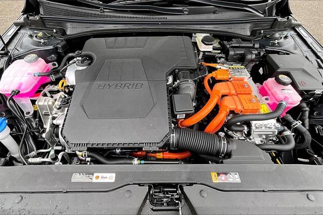 Photo of 2025 Black Hyundai ELANTRA HEV