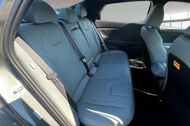 Photo of 2025 Amazon Gray Hyundai ELANTRA HEV
