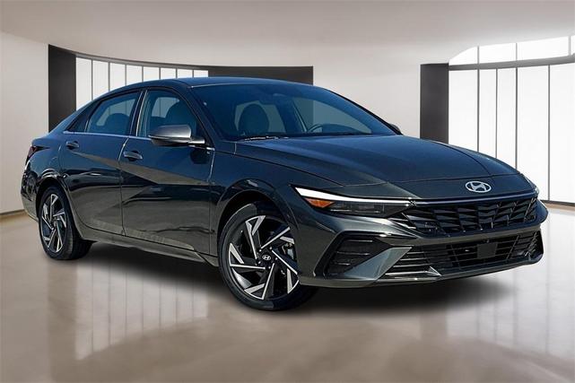 Photo of 2025 Amazon Gray Hyundai ELANTRA HEV