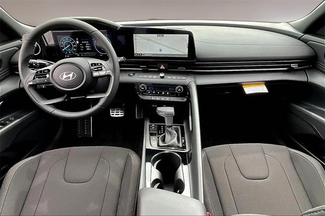 Photo of 2025 White Hyundai ELANTRA HEV