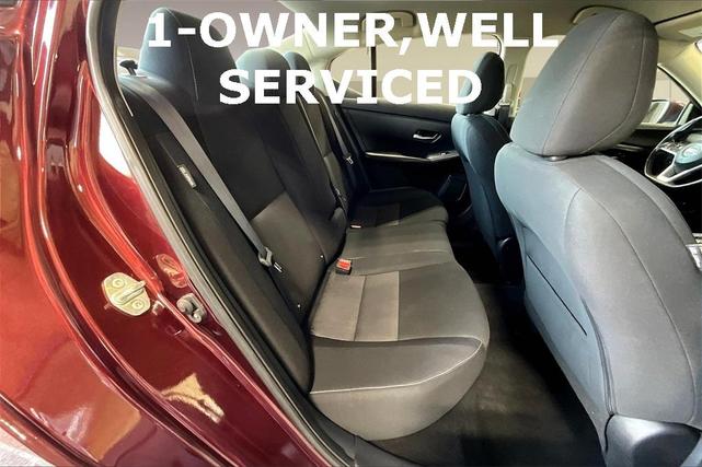 Photo of 2022 Rosewood Metallic Nissan Sentra