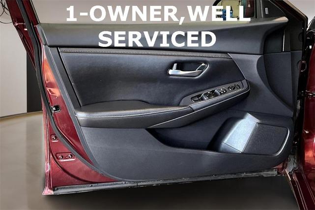 Photo of 2022 Rosewood Metallic Nissan Sentra