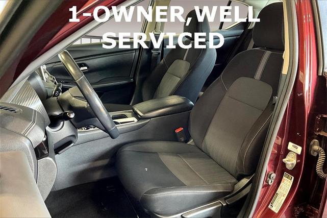 Photo of 2022 Rosewood Metallic Nissan Sentra