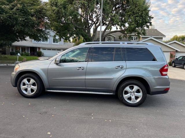 Photo of 2012 Silver Mercedes-Benz GL-Class