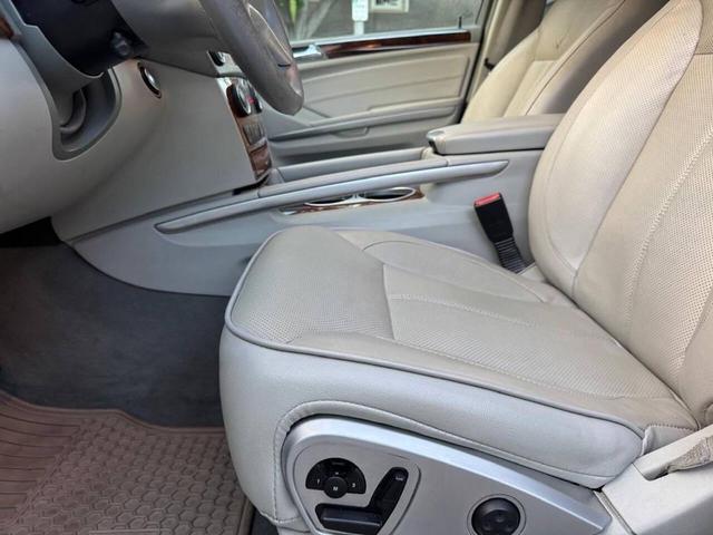 Photo of 2012 Silver Mercedes-Benz GL-Class