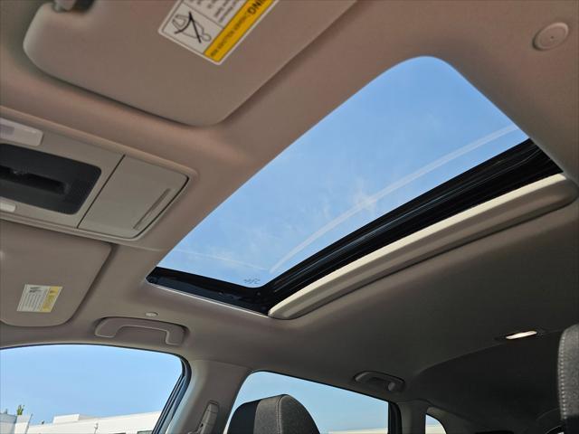Photo of 2025 Crystal Black Pearl Honda CR-V