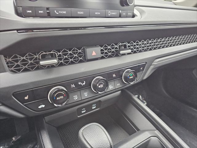 Photo of 2023 Platinum White Pearl Honda Accord