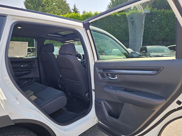 Photo of 2026 Platinum White Pearl Honda CR-V Hybrid