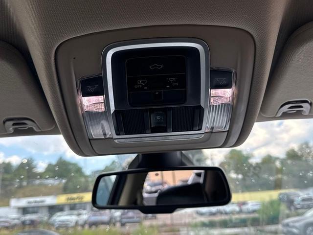Photo of 2020 Ivory White RAM 1500