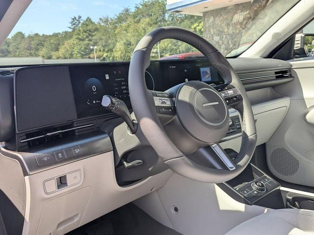 Photo of 2025 Orange Pearl Hyundai KONA