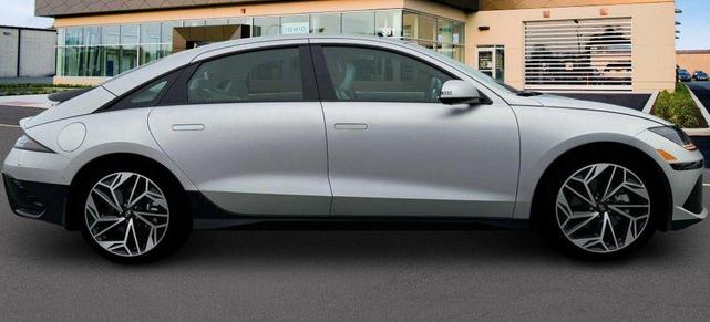 Photo of 2025 Gold Hyundai IONIQ 6