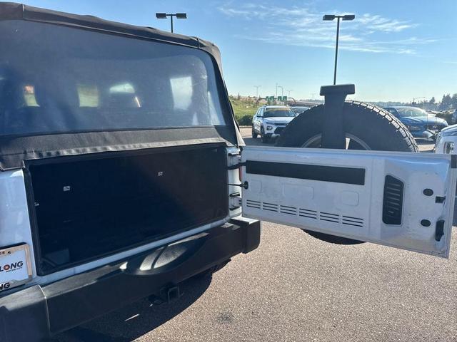 Photo of 2018 Bright White Clearcoat Jeep Wrangler JK
