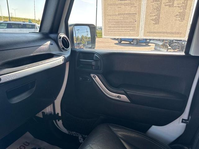 Photo of 2018 Bright White Clearcoat Jeep Wrangler JK