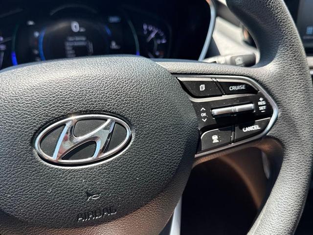 Photo of 2019 Quartz White Hyundai SANTA FE