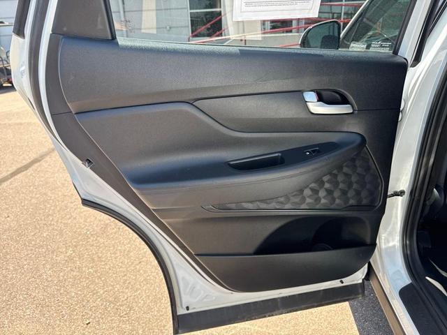 Photo of 2019 Quartz White Hyundai SANTA FE