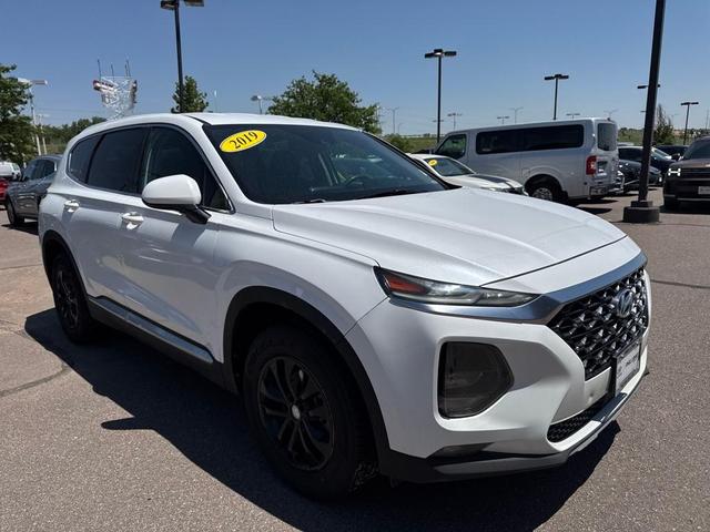 Photo of 2019 Quartz White Hyundai SANTA FE