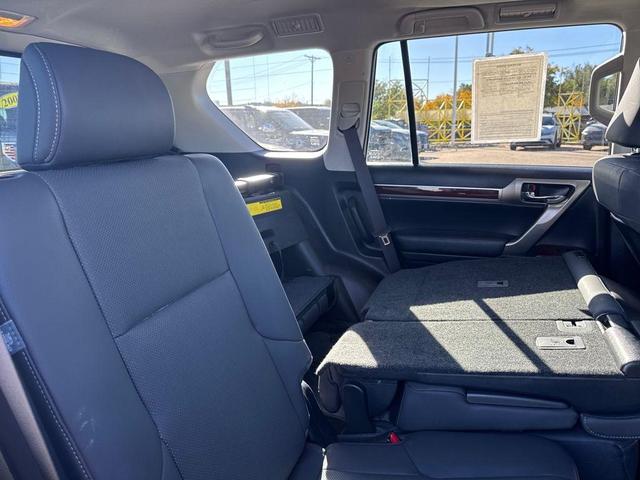 Photo of 2019 Gray Lexus GX 460