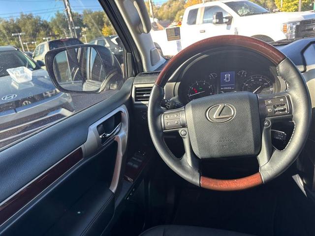 Photo of 2019 Gray Lexus GX 460