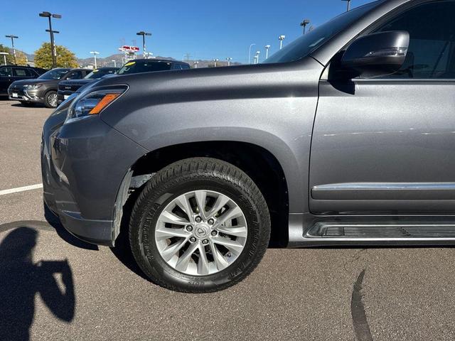 Photo of 2019 Gray Lexus GX 460