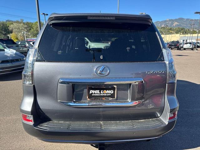 Photo of 2019 Gray Lexus GX 460