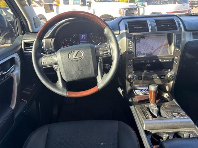 Photo of 2019 Gray Lexus GX 460