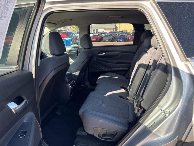 Photo of 2023 Shimmering Silver Pearl Hyundai SANTA FE
