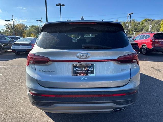Photo of 2023 Shimmering Silver Pearl Hyundai SANTA FE