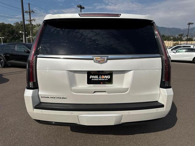 Photo of 2017 White Cadillac Escalade