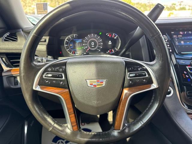 Photo of 2017 White Cadillac Escalade