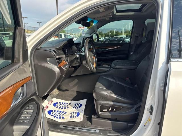 Photo of 2017 White Cadillac Escalade